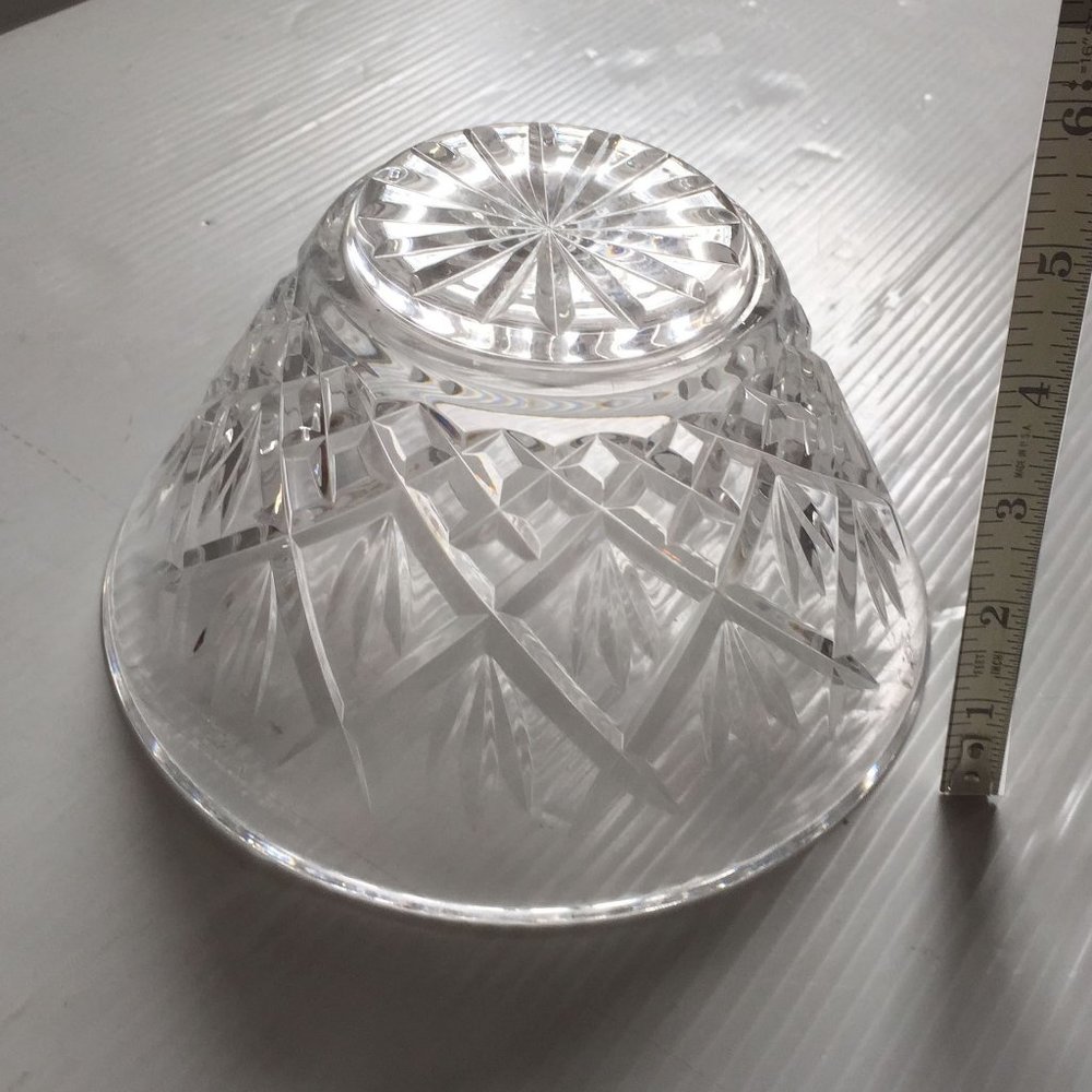 Large 𝐂𝐑𝐘𝐒𝐓𝐀𝐋 Bowl 8"x4" by WATERFORD - Picture 4 of 6